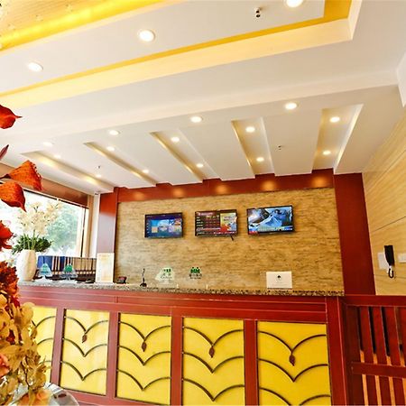 Greentree Inn Beijing Changping Shahe Metro Station Express Hotel Exterior foto